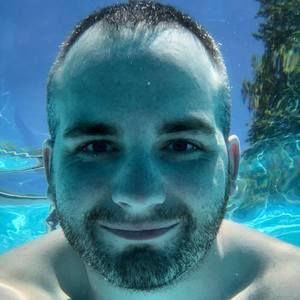 Meet your Posher, Johnathan